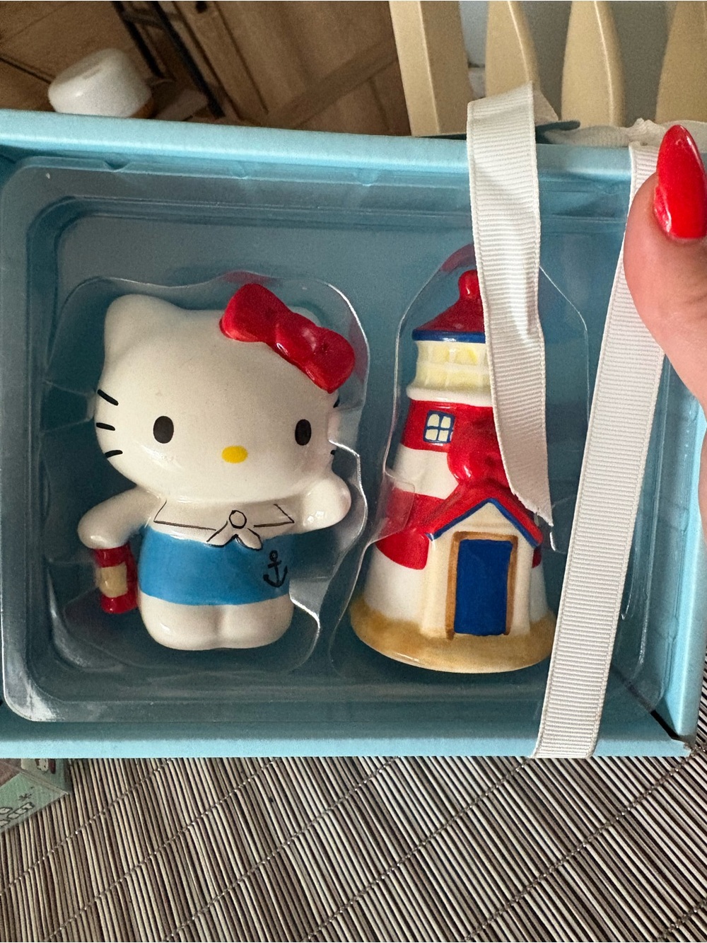 Hello Kitty Red Bow Blue Sailor Outfit Salt & Pepper Set